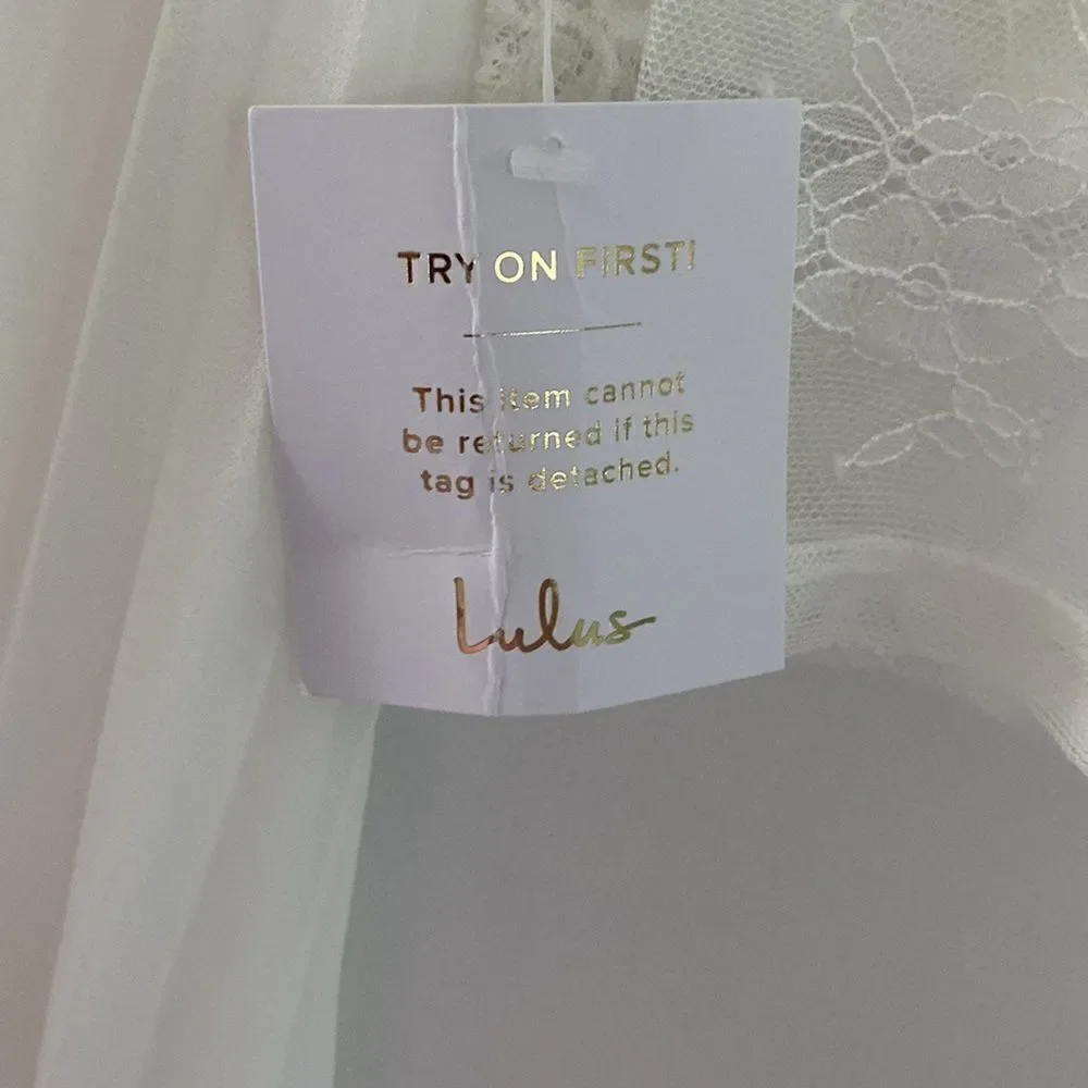 Lulus  Wedding Dress/Gown - Picture 2 of 8